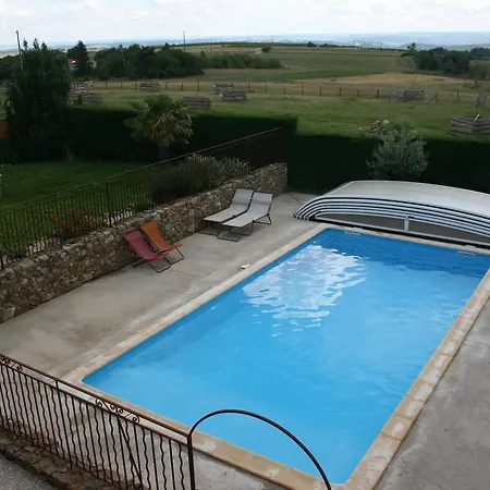 Bed & Breakfast La Maison Dans Les Nuages *