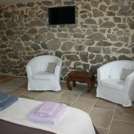 Bed & Breakfast La Maison Dans Les Nuages *